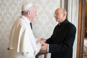 Mons. Fernando Ocáriz e papa Francesco - fotografie